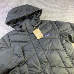 Patagonia Womens Down With It Jacket Black Hooded Puffer Parka Size S NWT